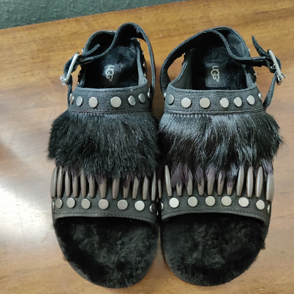 UGG Slides